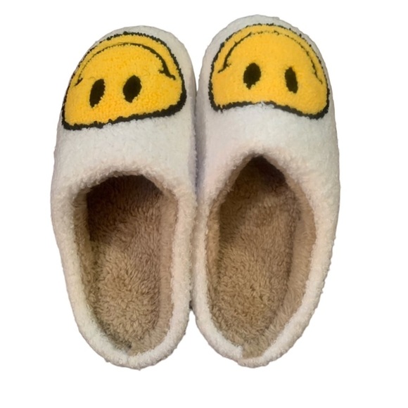 The Original Smiley Face Slippers - Picture 3 of 4